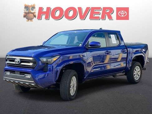 Used 2024 Toyota Tacoma SR5 AWD/4WD image 6