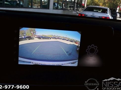 Used 2025 Nissan Kicks SV w/ Charging Package image 23