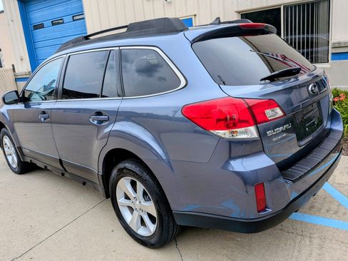 Used 2013 Subaru Outback 2.5i Limited AWD/4WD image 4