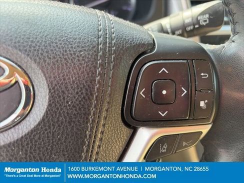 Used 2018 Toyota Highlander XLE FWD image 9