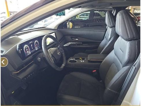 Certified 2024 Nissan Ariya FWD image 2