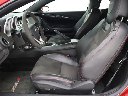 Used 2013 Chevrolet Camaro ZL1 RWD image 9