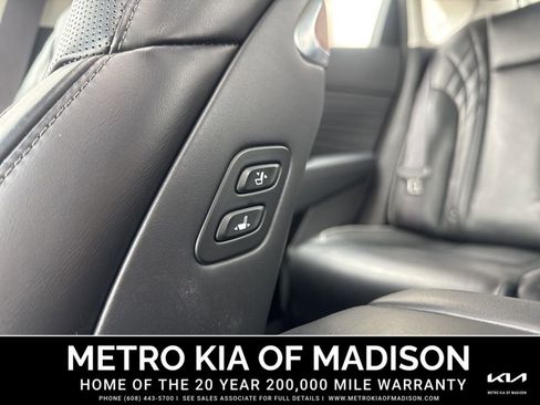 Used 2020 Kia K900 Luxury w/ VIP Package AWD/4WD image 25