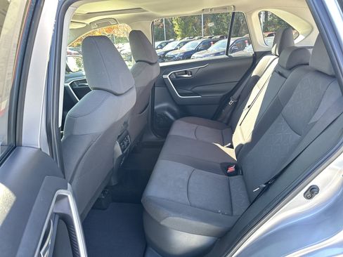 Certified 2022 Toyota RAV4 XLE image 31