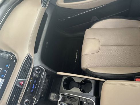 Used 2020 Hyundai Santa Fe Limited image 26