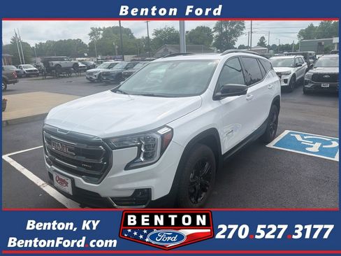 Used 2023 GMC Terrain AT4 w/ Tech Package AWD/4WD image 1
