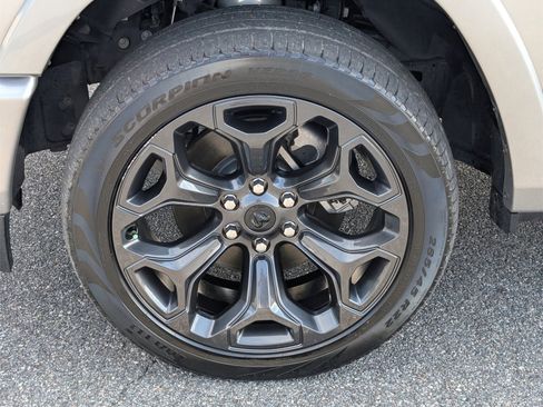 Used 2024 RAM 1500 Limited image 13