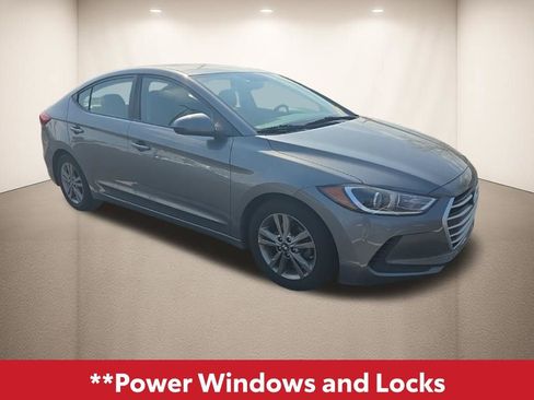 Used 2018 Hyundai Elantra SEL image 3