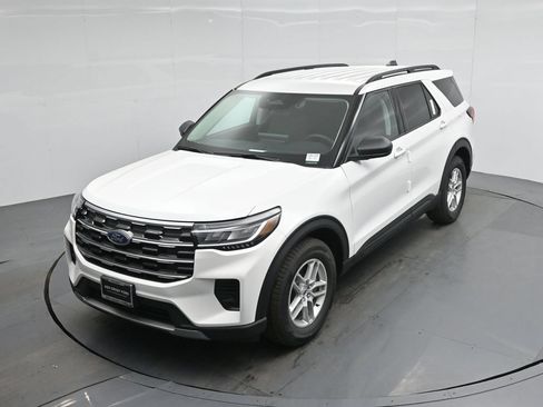 New 2026 Ford Explorer Active RWD image 38
