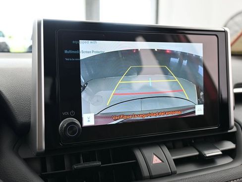 Used 2025 Toyota RAV4 XLE w/ Convenience Package FWD image 18