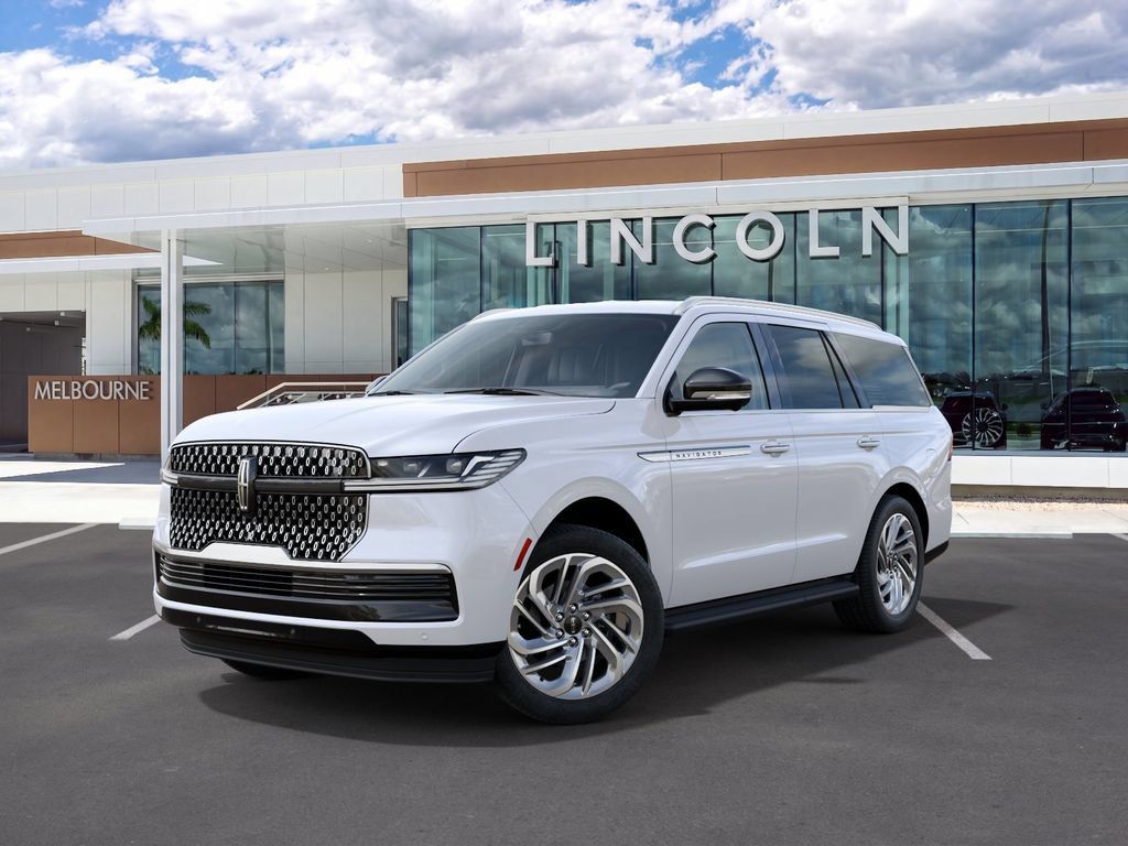New 2027 Lincoln Navigator Premiere AWD/4WD image 2