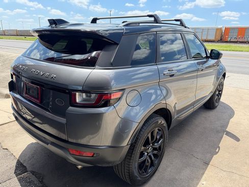 Used 2019 Land Rover Range Rover Evoque SE Premium AWD/4WD image 31