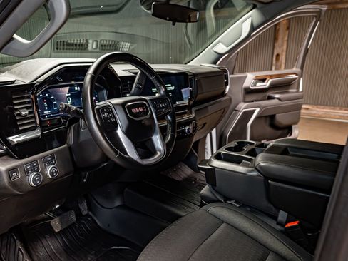 Used 2023 GMC Sierra 1500 Elevation w/ X31 Off-Road Package image 16