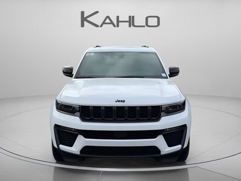 New 2026 Jeep Grand Cherokee Limited w/ Limited Altitude Package AWD/4WD image 6