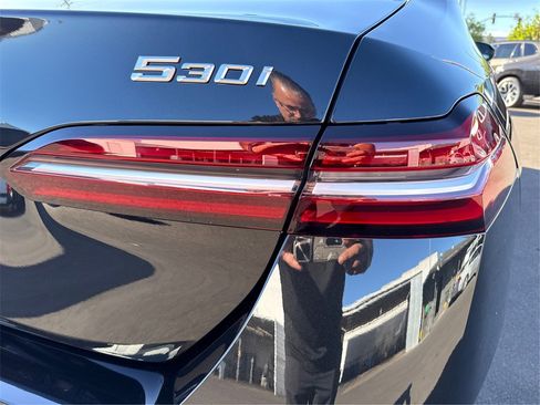 New 2026 BMW 530i xDrive w/ M Sport Package image 17