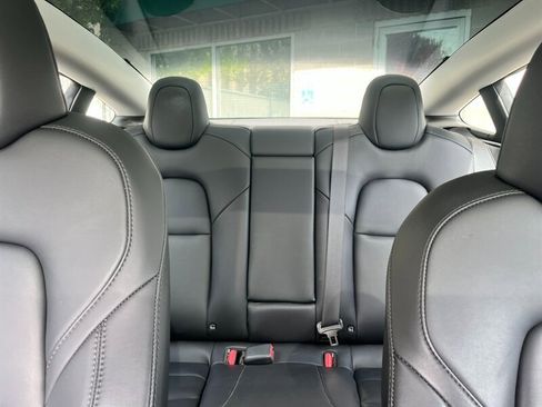 Used 2023 Tesla Model 3 Performance image 22