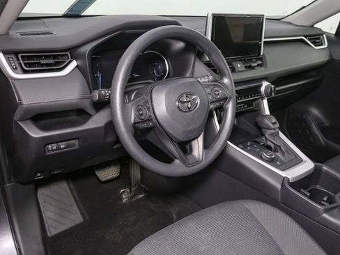 Used 2024 Toyota RAV4 LE AWD/4WD image 20