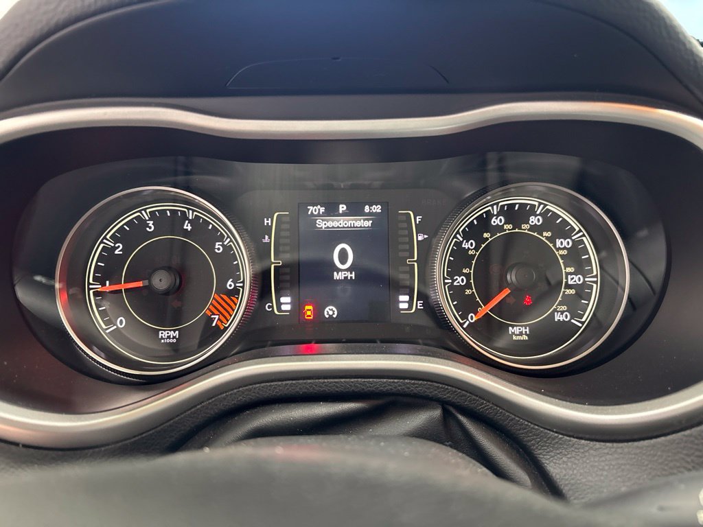 Used 2014 Jeep Cherokee Latitude w/ Cold Weather Group FWD image 15