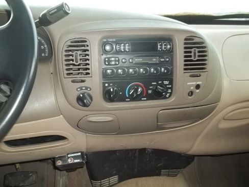 Used 1997 Ford F250 XLT image 5