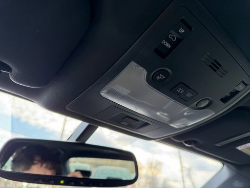 Used 2016 Lexus IS 350 AWD image 14