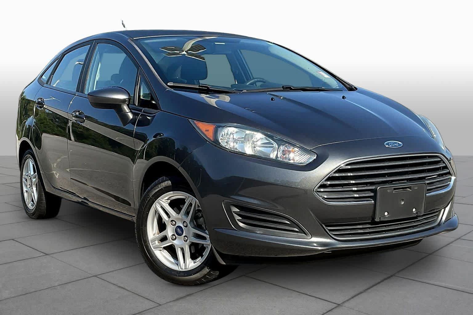Used 2019 Ford Fiesta SE FWD image 3