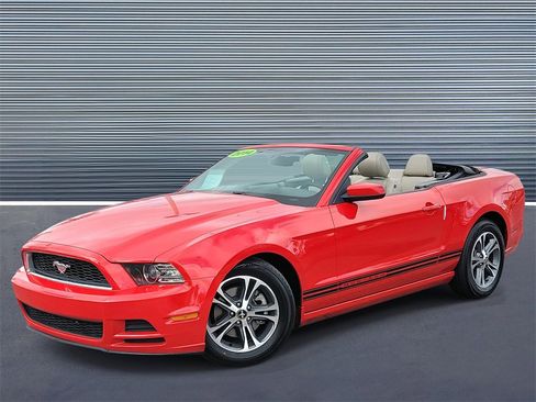 Used 2014 Ford Mustang Premium image 1