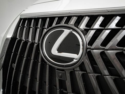 Certified 2025 Lexus ES 300h Ultra Luxury w/ Accessory Package (Z1) image 3