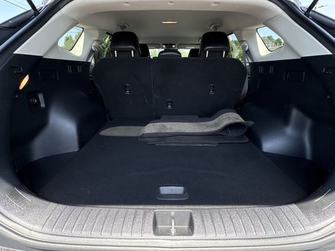 Used 2023 Kia Sportage EX AWD/4WD image 27
