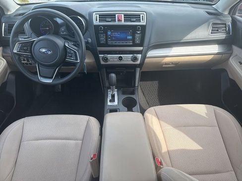 Used 2019 Subaru Outback 2.5i AWD/4WD image 12