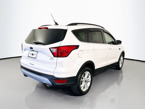 Used 2019 Ford Escape SEL image 5