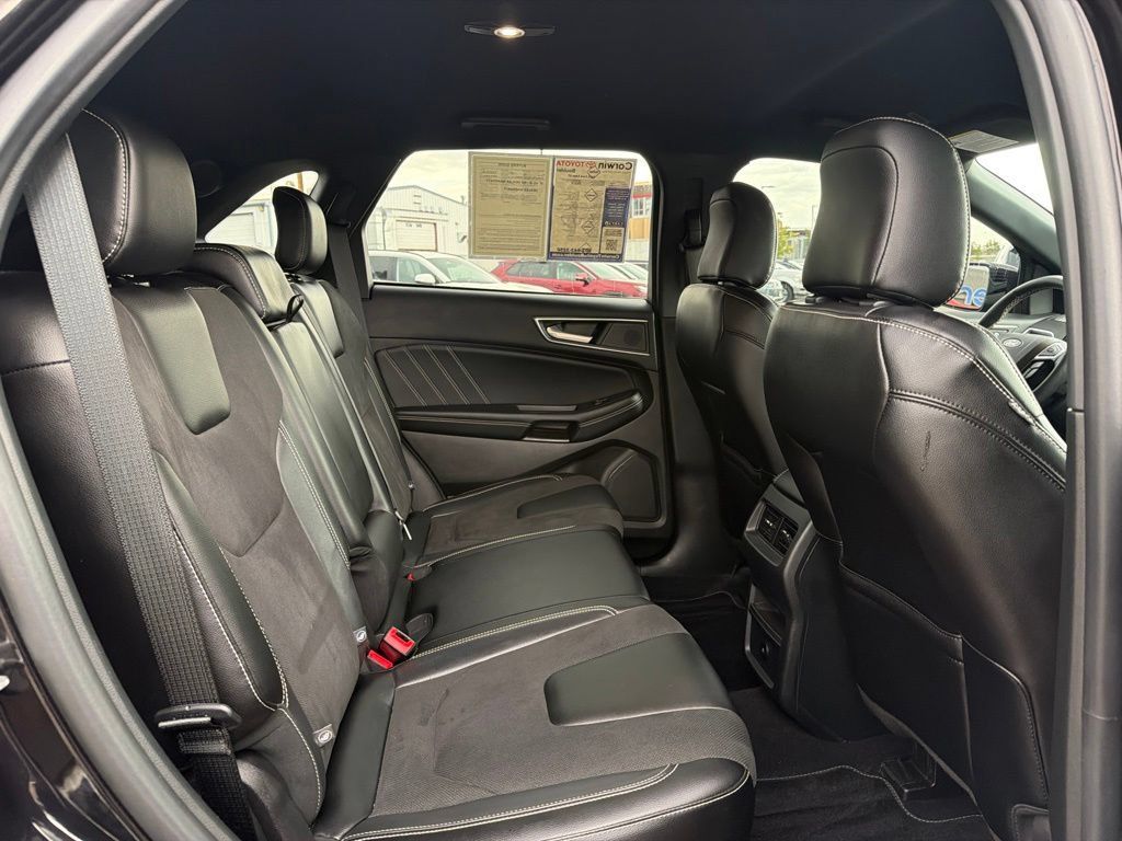 Used 2023 Ford Edge ST AWD/4WD image 15