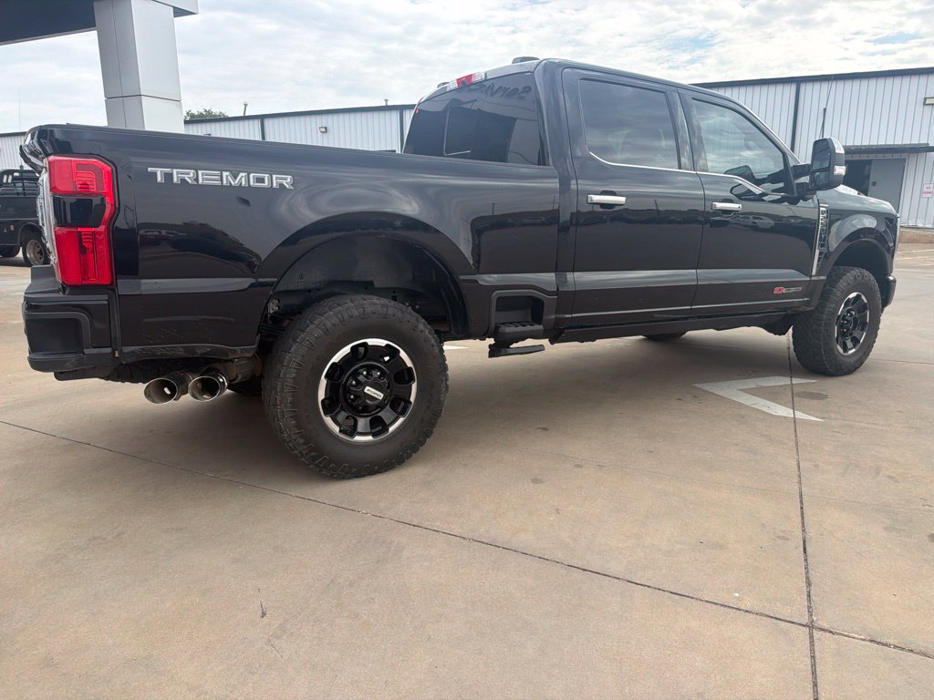 Used 2026 Ford F250 Platinum w/ Platinum Plus Package AWD/4WD image 3