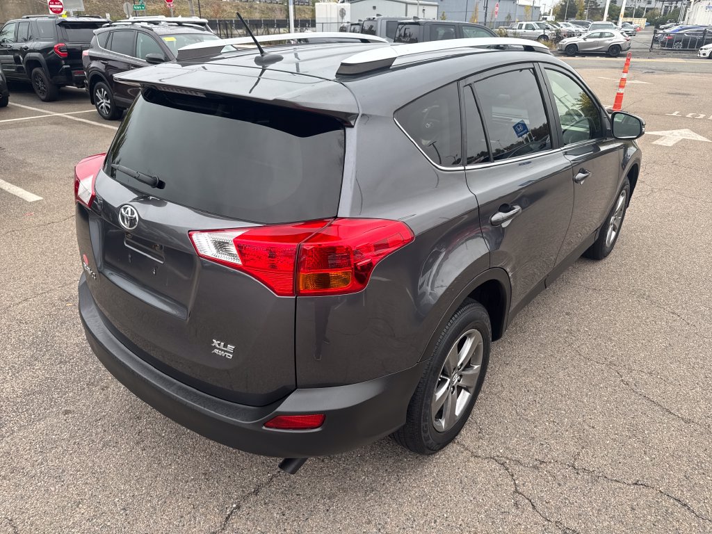 Used 2015 Toyota RAV4 XLE AWD/4WD image 8