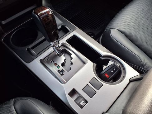 Used 2023 Toyota 4Runner Limited image 15