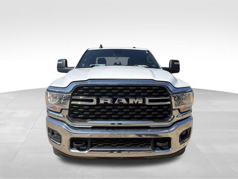 Used 2024 RAM 2500 Big Horn AWD/4WD image 8