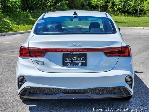 Used 2023 Kia Forte LXS FWD image 5