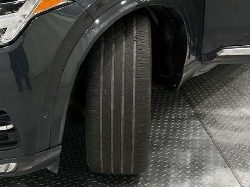 Used 2017 Volvo XC90 T6 Inscription w/ Vision Package image 38