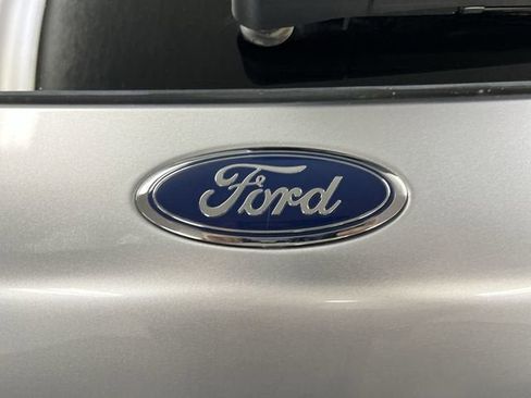 Used 2020 Ford Escape Titanium AWD/4WD image 32