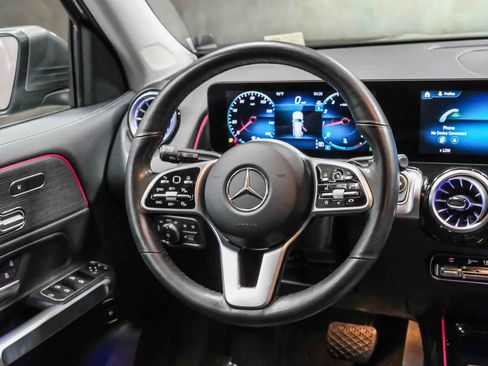 Used 2023 Mercedes-Benz GLB 250 image 19