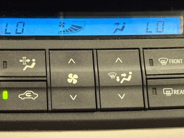 Used 2017 Toyota RAV4 XLE w/ All Weather Liner Package FWD image 37