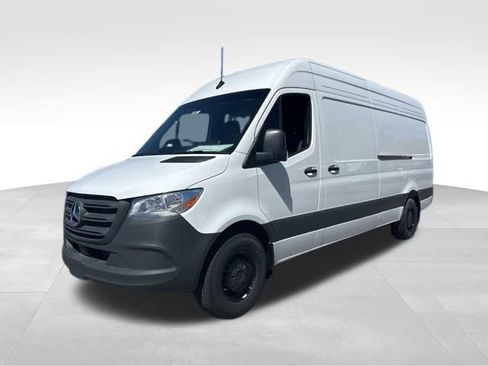 Used 2026 Mercedes-Benz Sprinter 2500 image 1