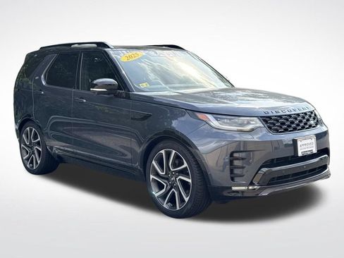 Certified 2025 Land Rover Discovery Dynamic SE AWD/4WD image 3