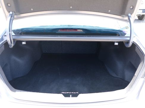 Used 2018 Hyundai Sonata SE FWD image 13