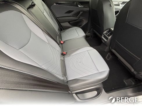 New 2026 Volkswagen Tiguan SE R-Line FWD image 13