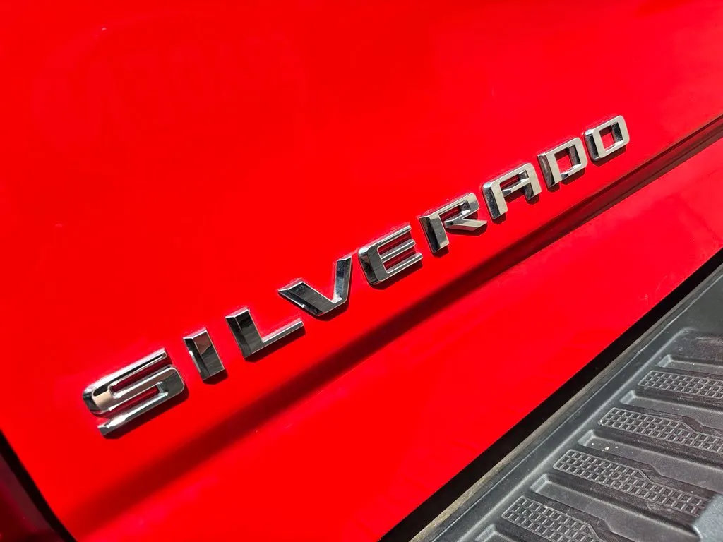 Used 2021 Chevrolet Silverado 2500 LT w/ Convenience Package AWD/4WD image 9