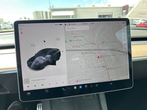 Used 2022 Tesla Model Y Performance image 7