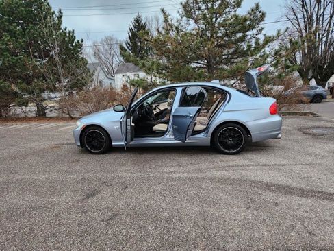 Used 2011 BMW 328i xDrive Sedan image 21