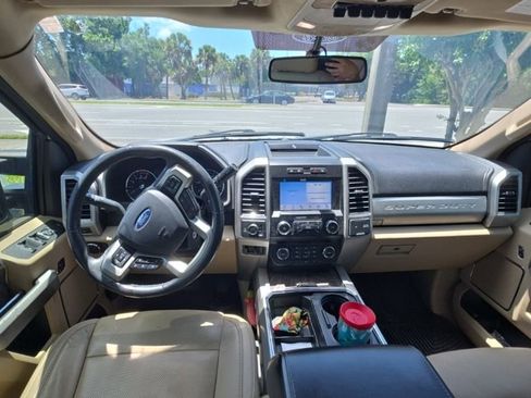 Used 2019 Ford F250 Lariat w/ Lariat Value Package AWD/4WD image 10