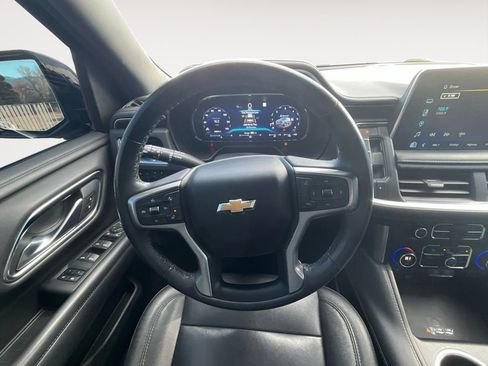 Used 2022 Chevrolet Tahoe LT w/ Luxury Package image 12