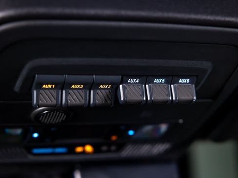 Used 2024 Ford Bronco Wildtrak AWD/4WD image 30